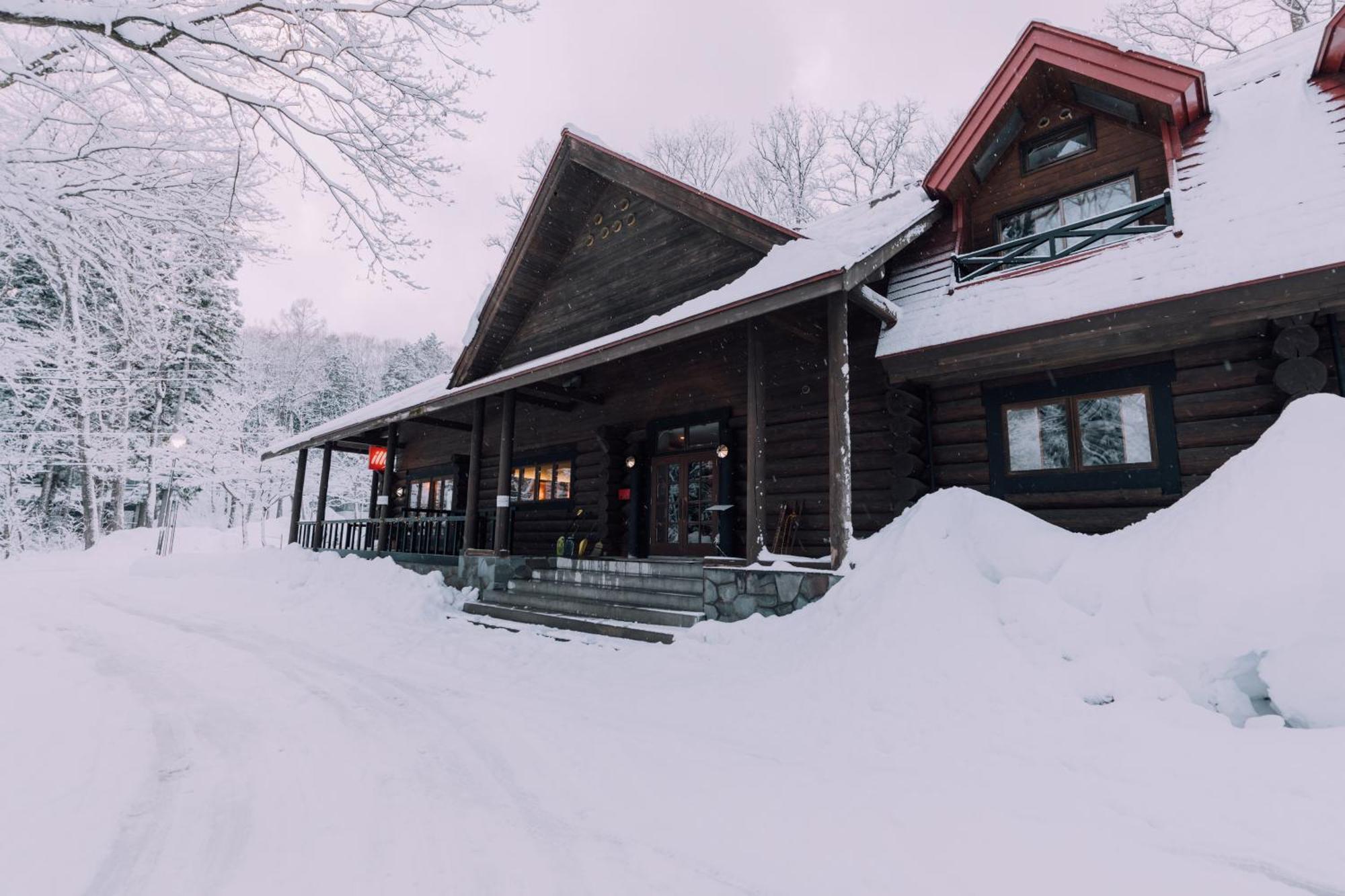 Double Black Hotel Hakuba Dış mekan fotoğraf