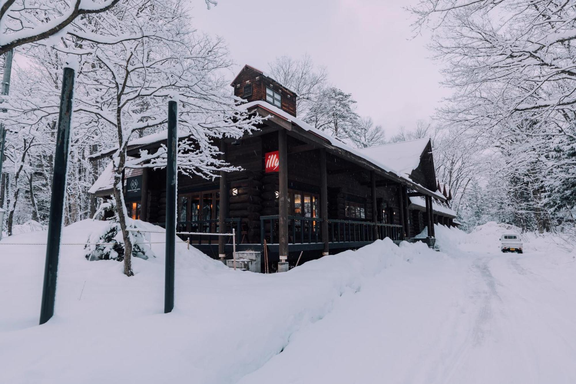 Double Black Hotel Hakuba Dış mekan fotoğraf