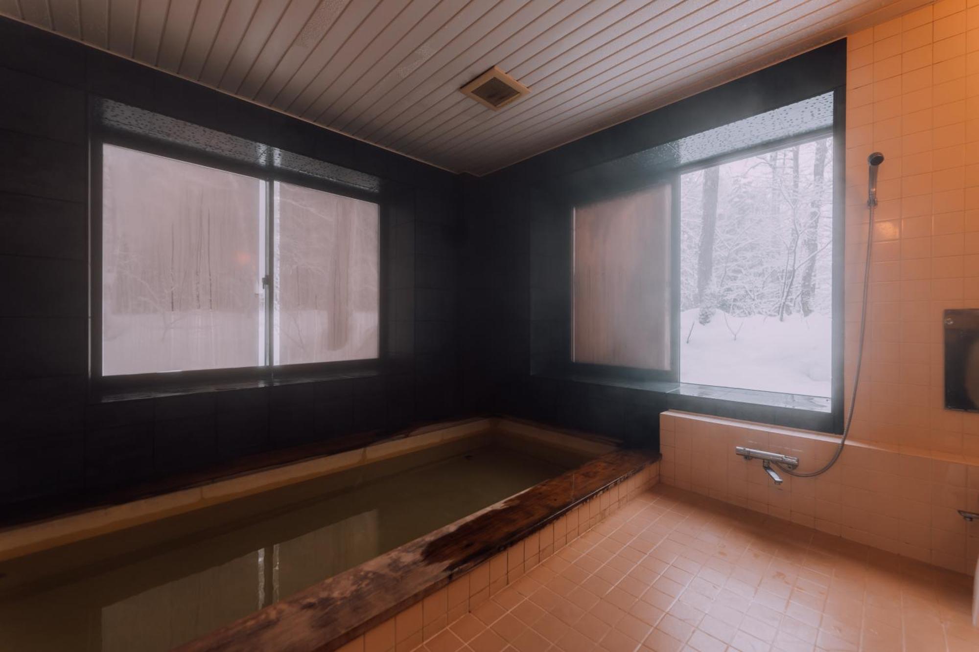 Double Black Hotel Hakuba Dış mekan fotoğraf